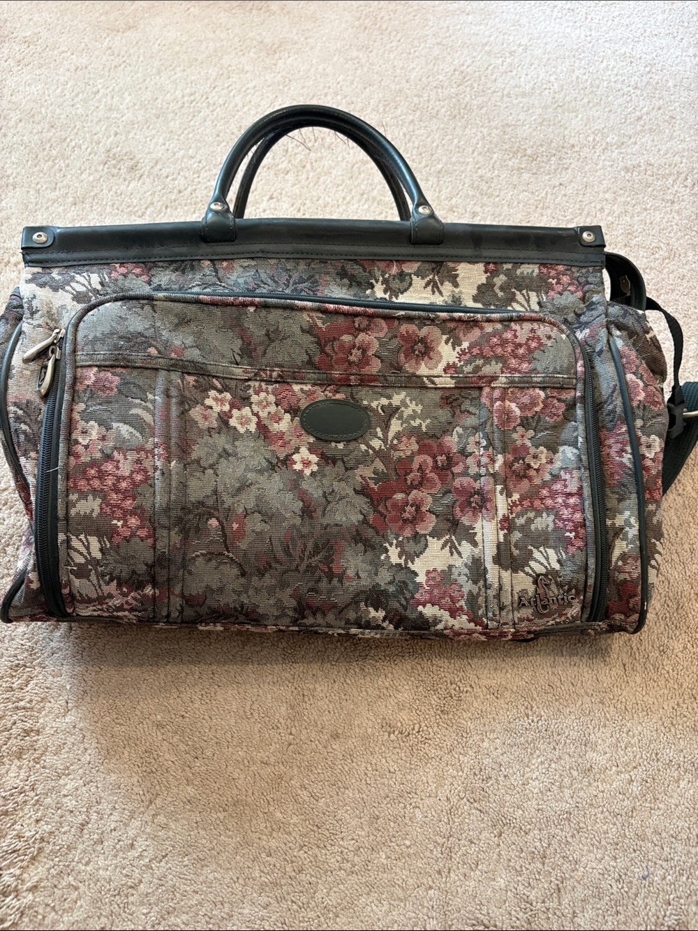 Floral Tapestry Travel Duffel Bag - Gray & Pink